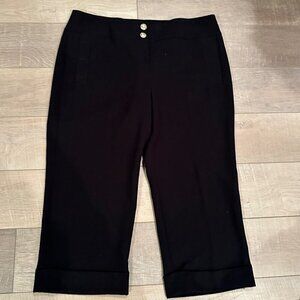 CHICO'S WOMEN BLACK CROP PANTS SIZE 3 US SIZE 16